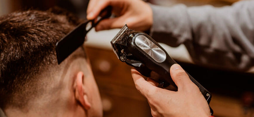 Barber Line se convierte en Ragnar, su línea de barbería